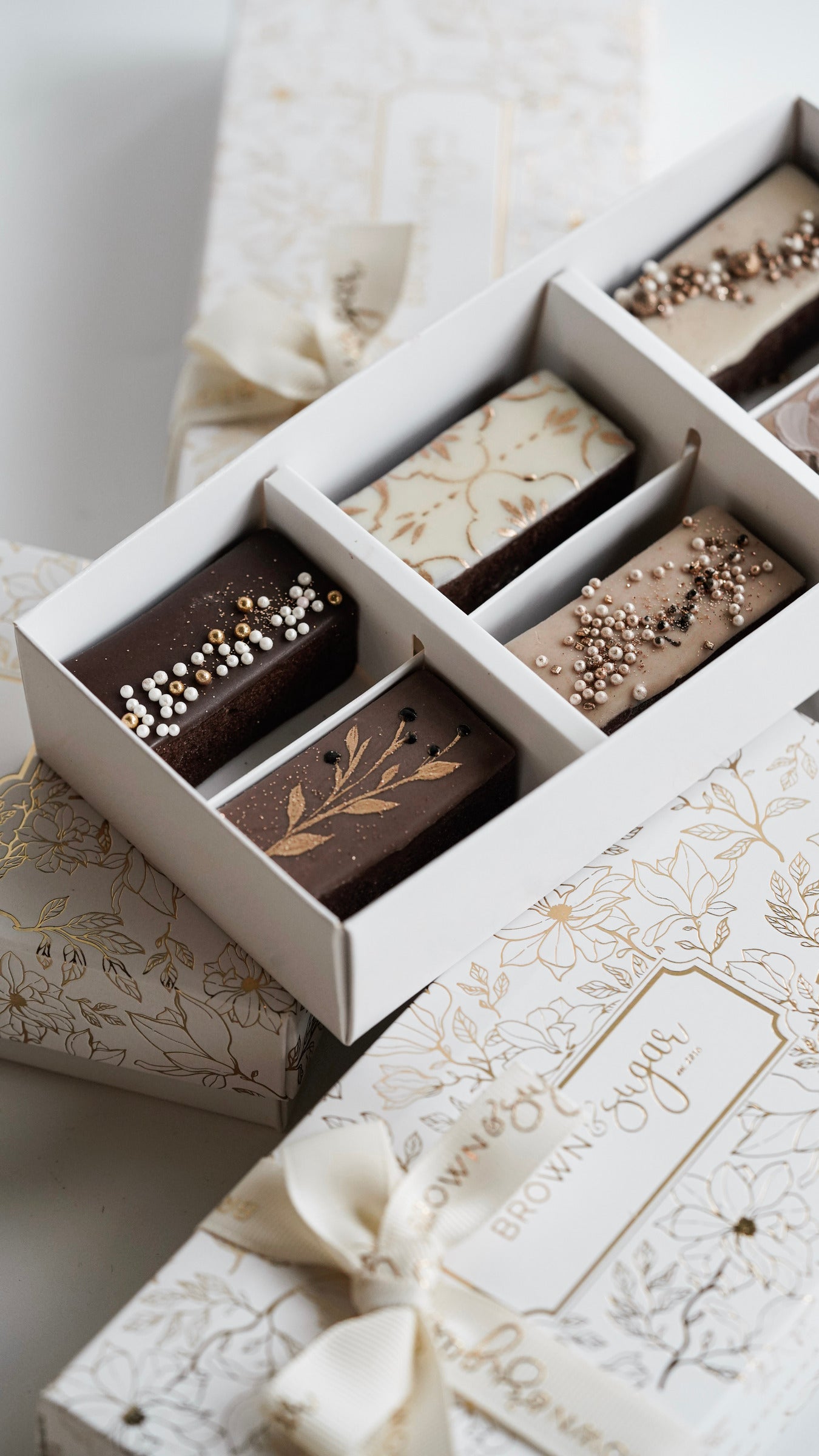 Amara Box | Rectangle Pralines
