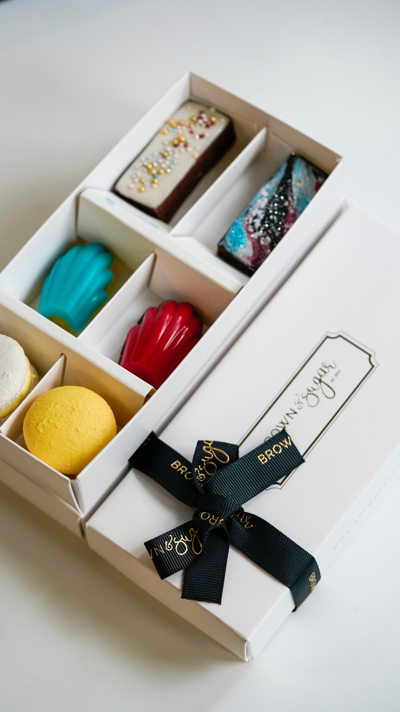 Amara Box | Mixed Mini