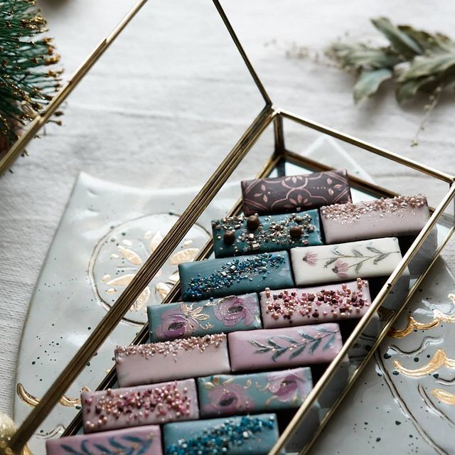Rectangle Glass | Signature Praline
