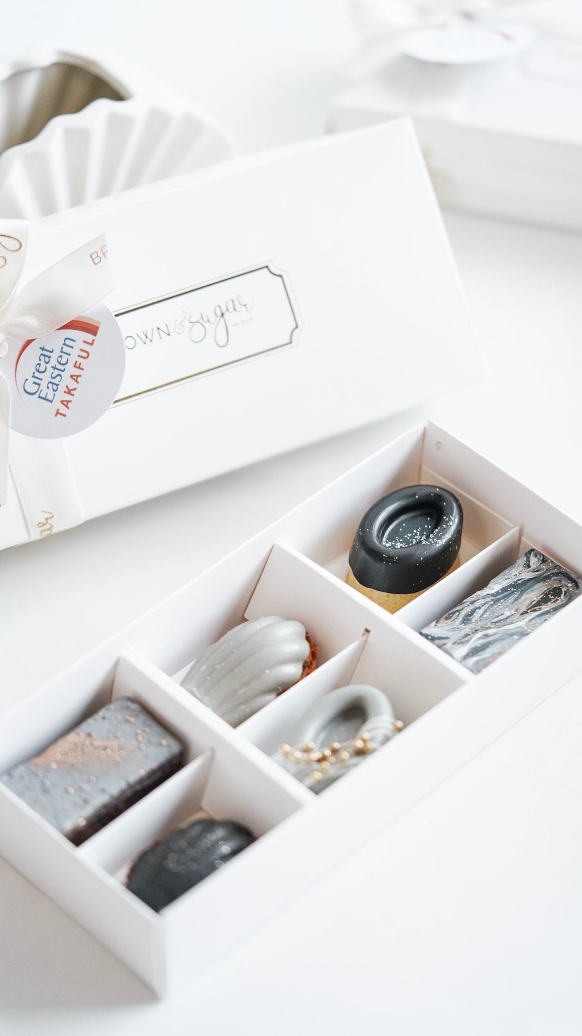 Amara Box | Dainty Mixte