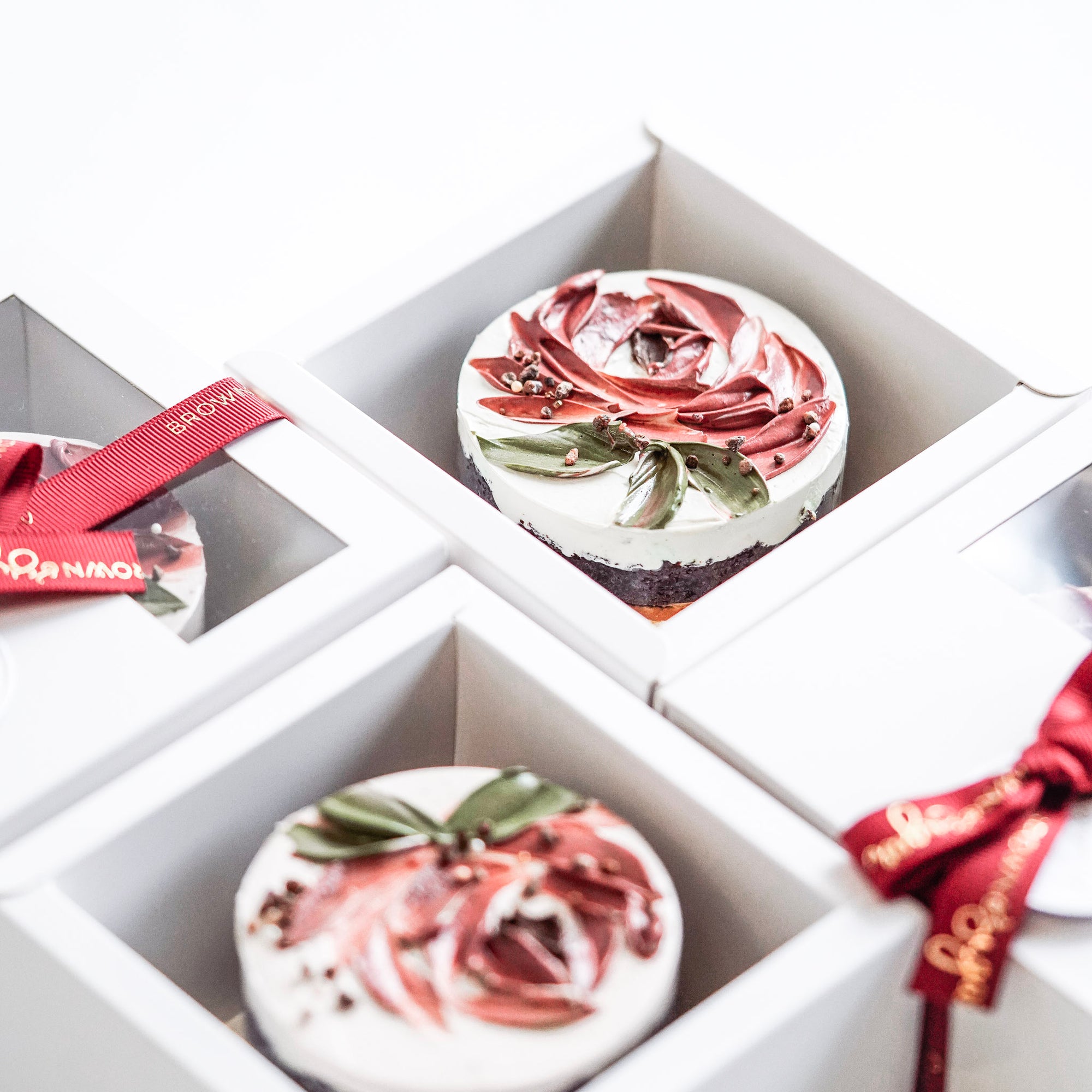 Aiko Box | Mini Cake