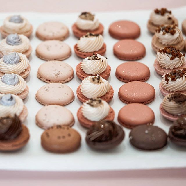 B&amp;S Slide Box | Macarons 25pcs