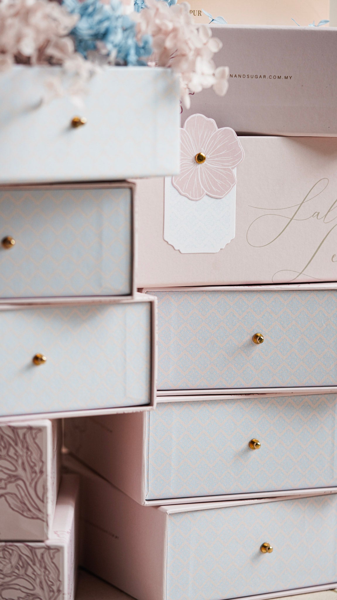 LEBARAN Gift Box | Anggun