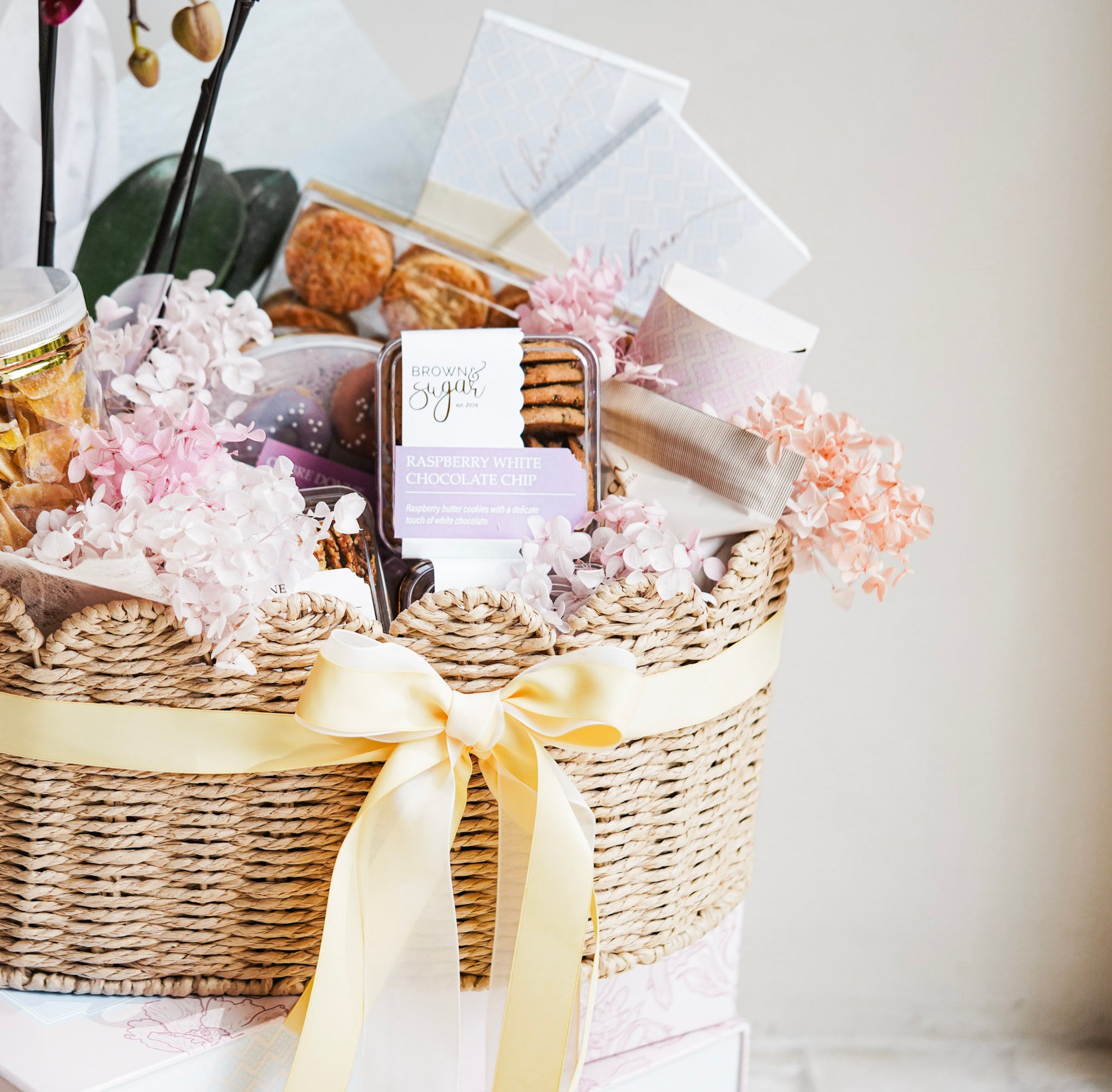 LEBARAN Gift Basket | Delima