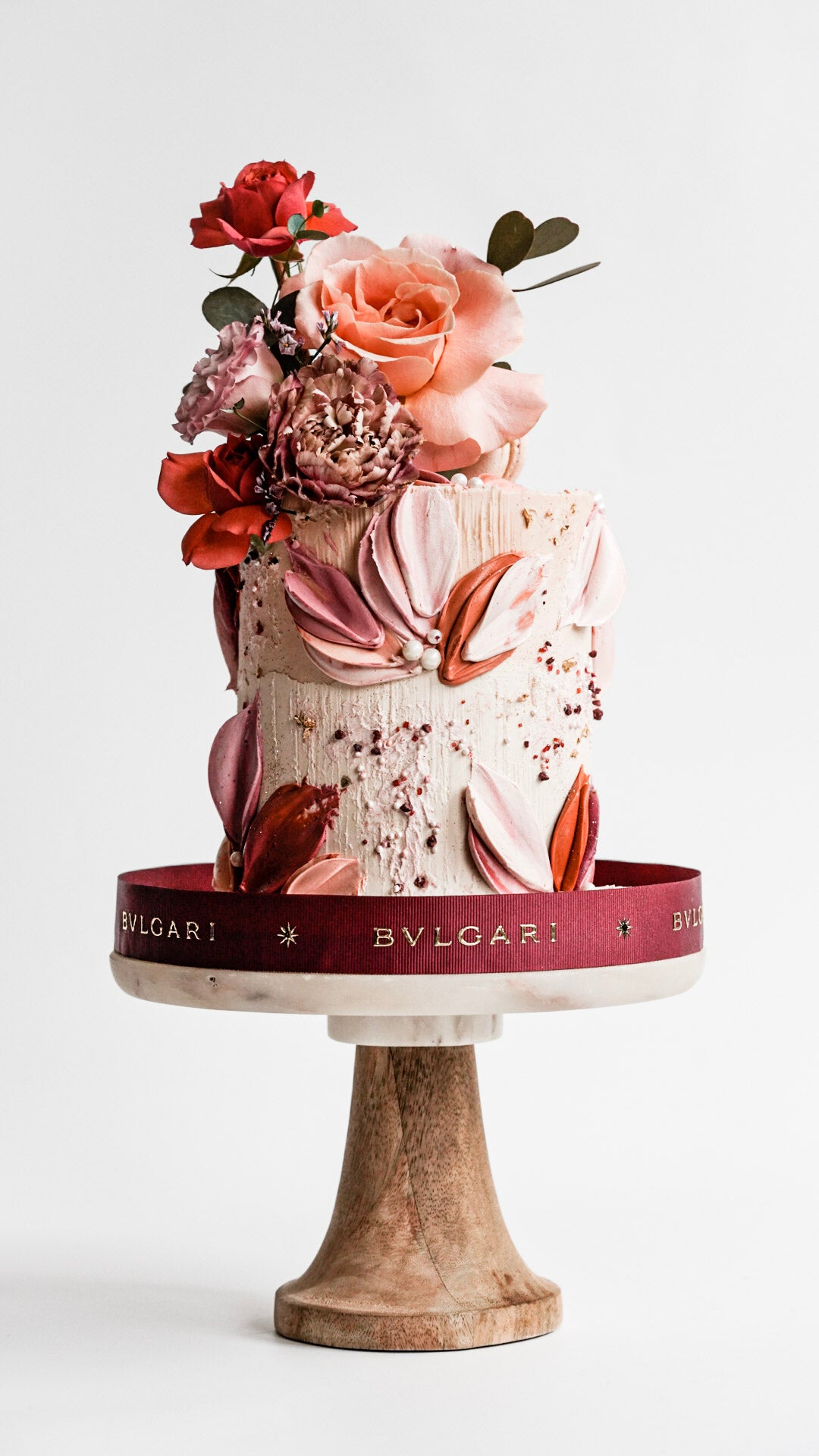 how to choose wedding cakes